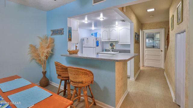 2820 Ocean Shore Blvd Apt 15, Ormond Beach, FL 32176
