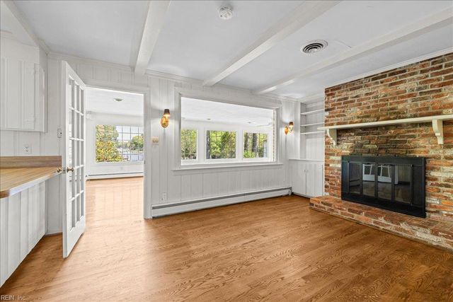 3916 Thalia DR, Virginia Beach, VA 23455