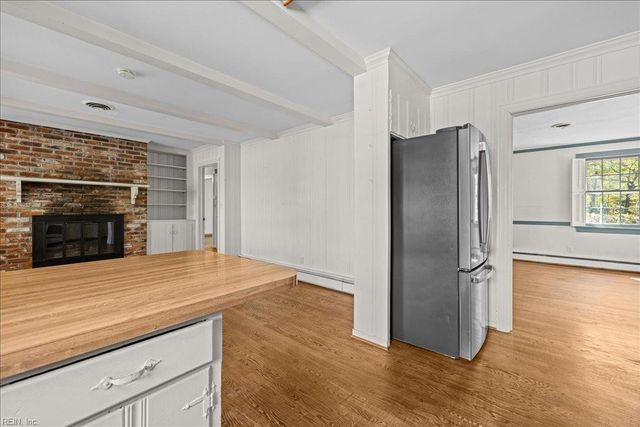 3916 Thalia DR, Virginia Beach, VA 23455