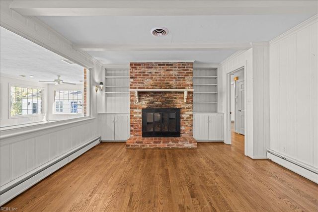 3916 Thalia DR, Virginia Beach, VA 23455