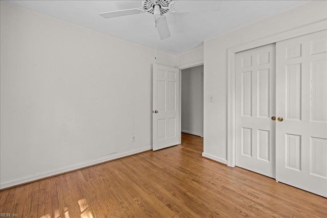 3916 Thalia DR, Virginia Beach, VA 23455