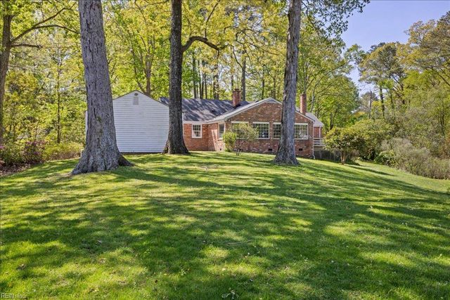 3916 Thalia DR, Virginia Beach, VA 23455