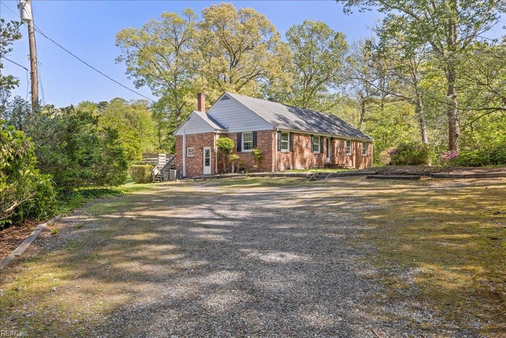 3916 Thalia DR, Virginia Beach, VA 23455