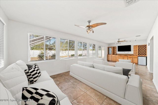 551 Brickell Street SE, Palm Bay, FL 32909