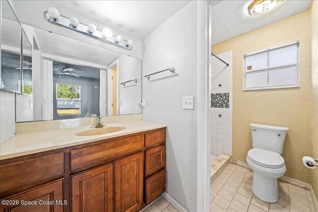 551 Brickell Street SE, Palm Bay, FL 32909