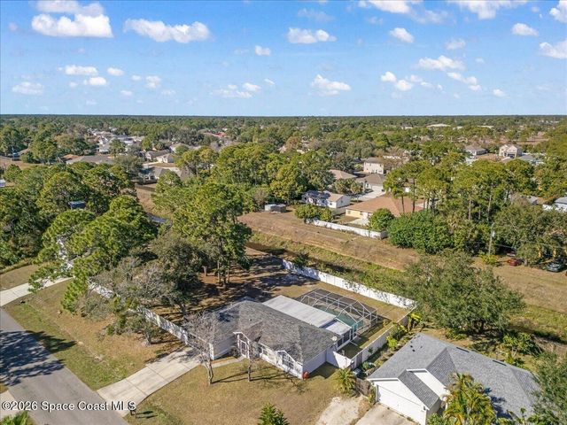551 Brickell Street SE, Palm Bay, FL 32909