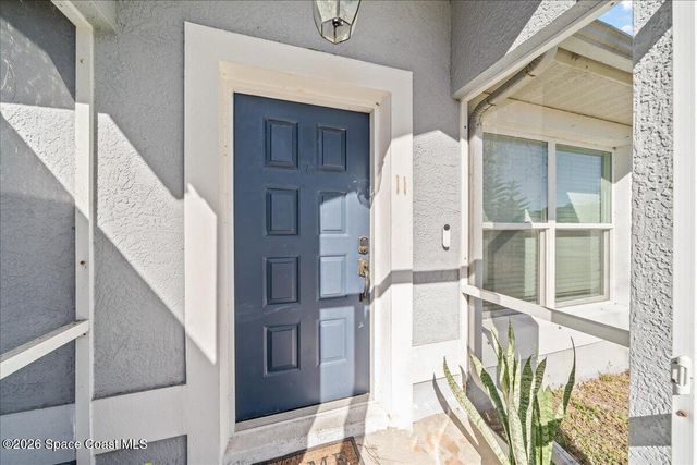 551 Brickell Street SE, Palm Bay, FL 32909