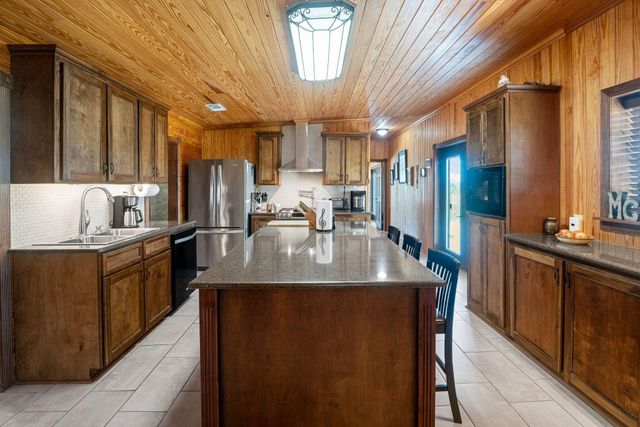 2900 Fm 198 E, Lake Creek, TX 75450