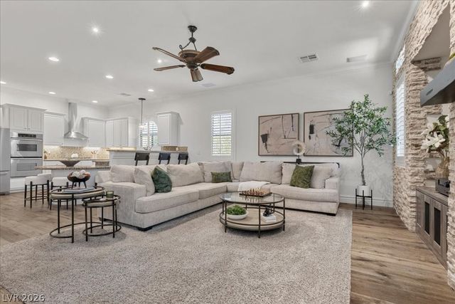 2202 Stage Stop Drive, Henderson, NV 89052