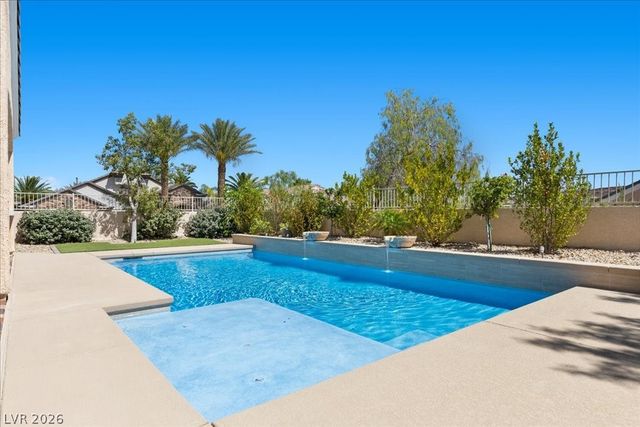 2202 Stage Stop Drive, Henderson, NV 89052