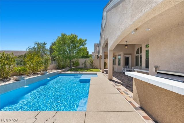 2202 Stage Stop Drive, Henderson, NV 89052