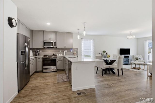 3215 White Pine Drive, Imperial, MO 63052