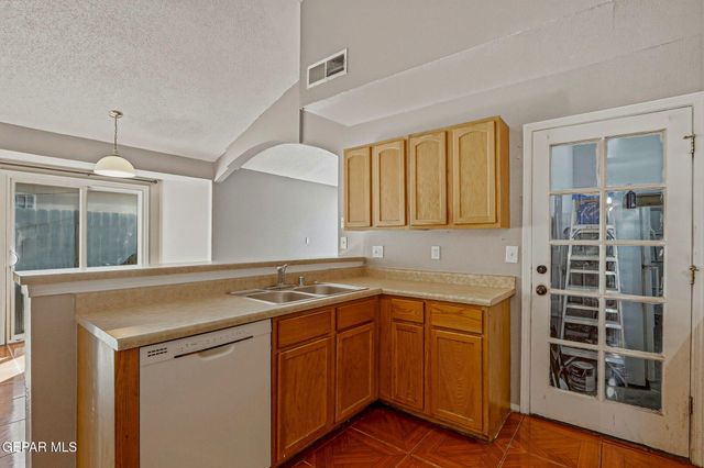 3836 TIERRA ROCA Place, El Paso, TX 79938