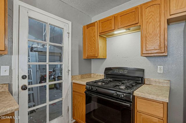 3836 TIERRA ROCA Place, El Paso, TX 79938