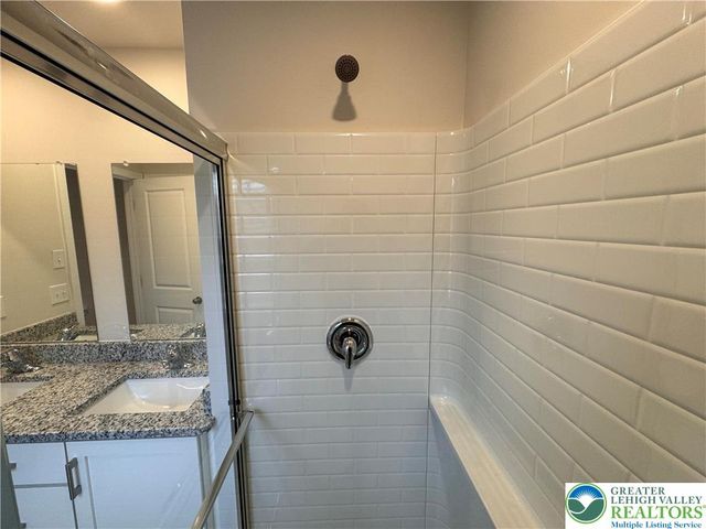 7634 Clayton Avenue, Upper Saucon Twp, PA 18036