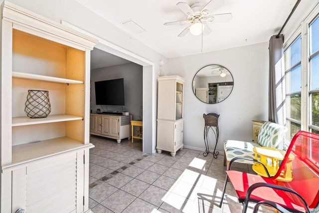 2121 NE 1st Court 202, Boynton Beach, FL 33435