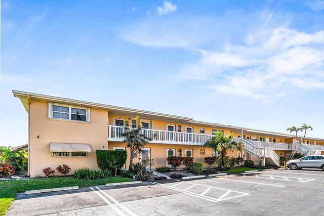 2121 NE 1st Court 202, Boynton Beach, FL 33435