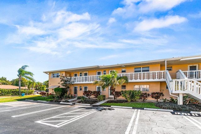 2121 NE 1st Court 202, Boynton Beach, FL 33435