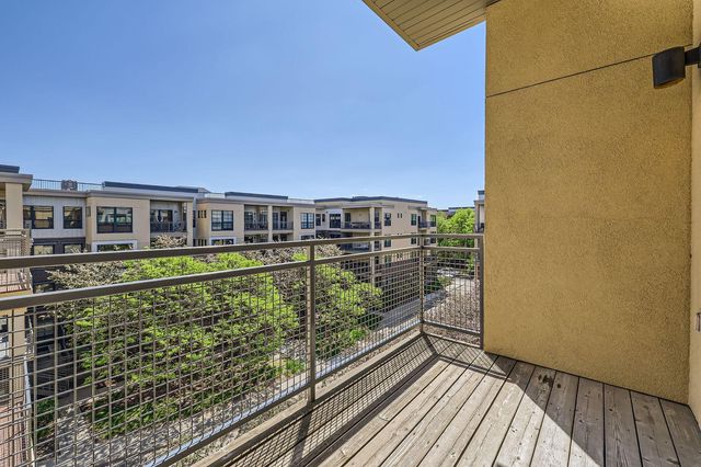 820 Emerald Street 402, Saint Paul, MN 55114