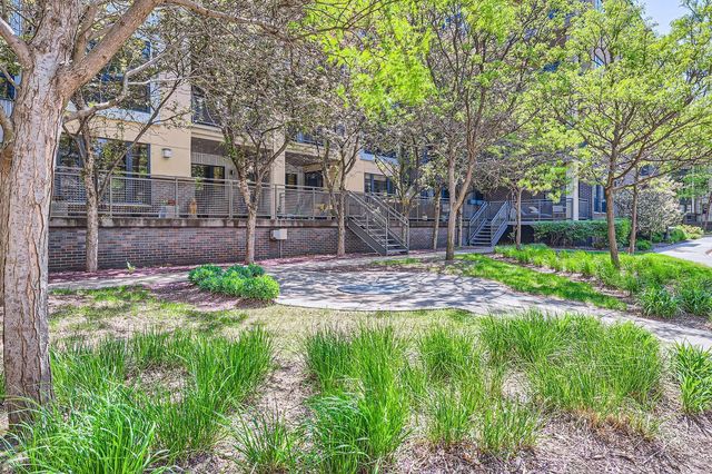 820 Emerald Street 402, Saint Paul, MN 55114