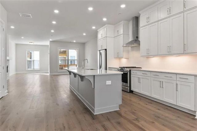 4317 Parkside Place, Atlanta, GA 30342