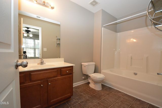 650 Ganyard Farm Way 33, Durham, NC 27703