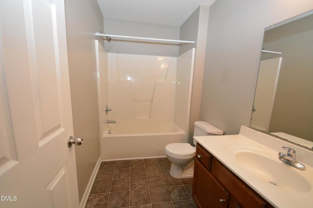 650 Ganyard Farm Way 33, Durham, NC 27703