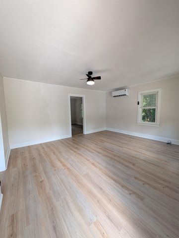 417 S Magnolia Ave., Andrews, SC 29510