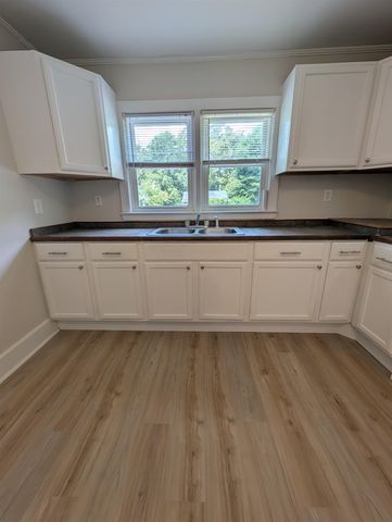 417 S Magnolia Ave., Andrews, SC 29510