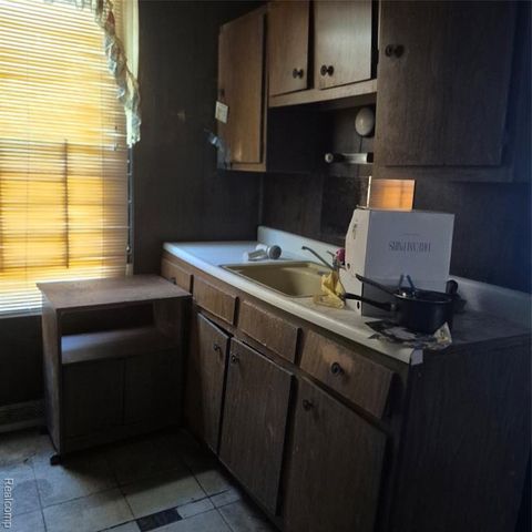 5387 Cooper Street, Detroit, MI 48213