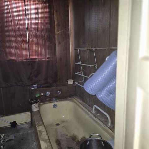 5387 Cooper Street, Detroit, MI 48213