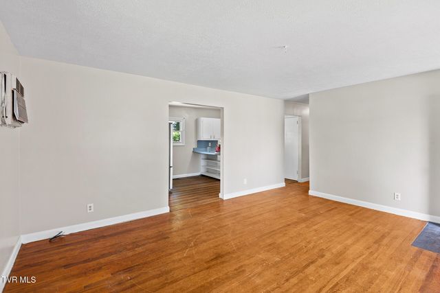 100 Glenn Circle, Greeneville, TN 37745