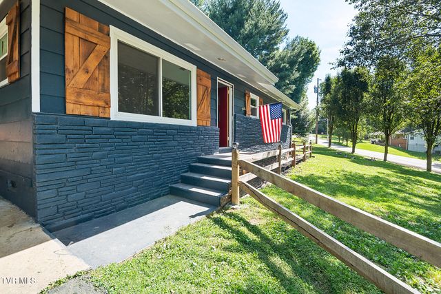 100 Glenn Circle, Greeneville, TN 37745