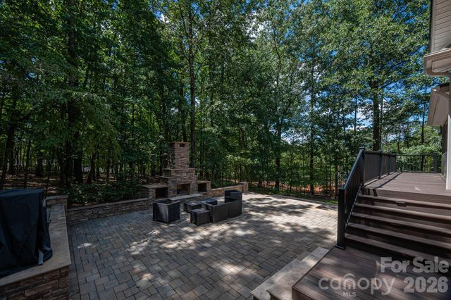 4108 Whim Shaft Drive, Lincolnton, NC 28092