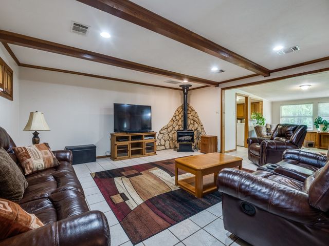 111 Vz County Road 2806, Mabank, TX 75147