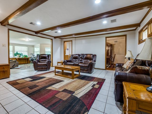 111 Vz County Road 2806, Mabank, TX 75147