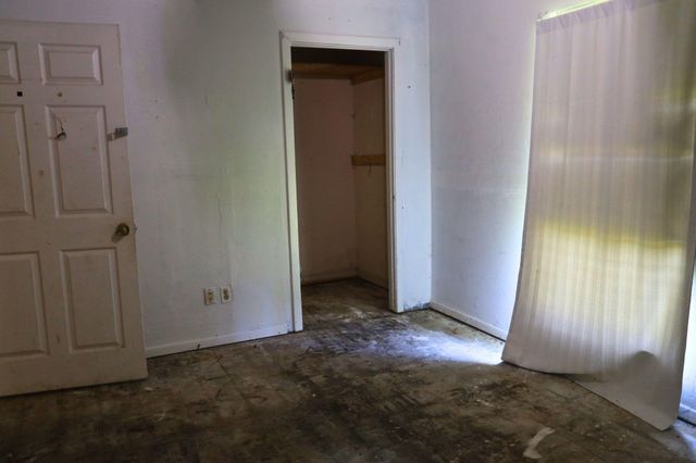 6680 Helbig Road, Beaumont, TX 77708