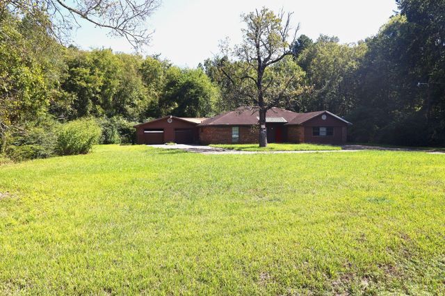 6680 Helbig Road, Beaumont, TX 77708