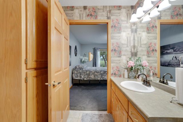 5243 Pathways Avenue, White Bear Lake, MN 55110