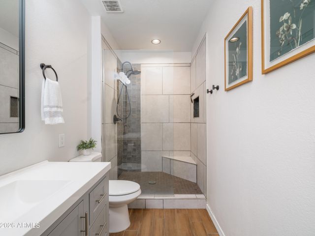 4112 E TETHER Trail, Phoenix, AZ 85050