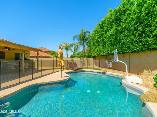 4112 E TETHER Trail, Phoenix, AZ 85050