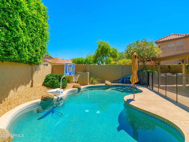 4112 E TETHER Trail, Phoenix, AZ 85050