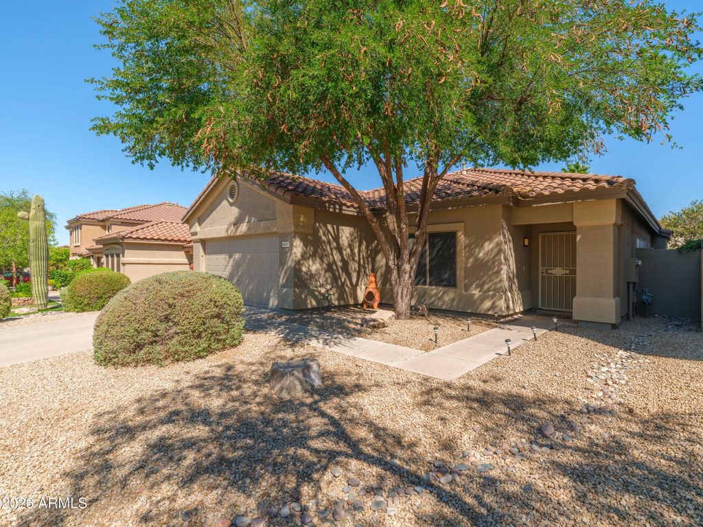 4112 E TETHER Trail, Phoenix, AZ 85050