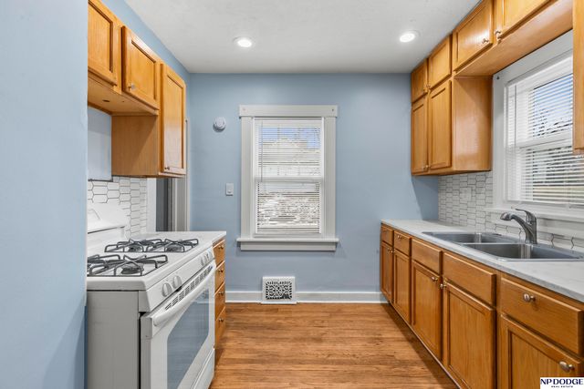 3228 Fontenelle Boulevard, Omaha, NE 68104