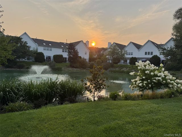 113 Erin Lane, East Setauket, NY 11733