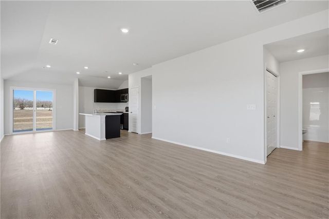 20763 Starside Street, Edgerton, KS 66021