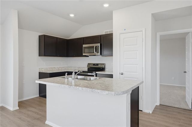 20763 Starside Street, Edgerton, KS 66021