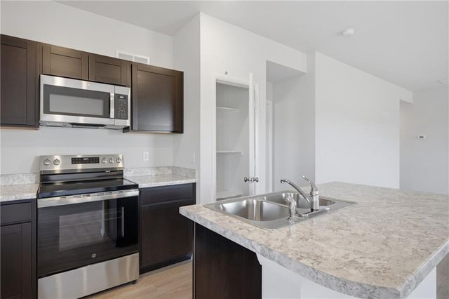 20763 Starside Street, Edgerton, KS 66021