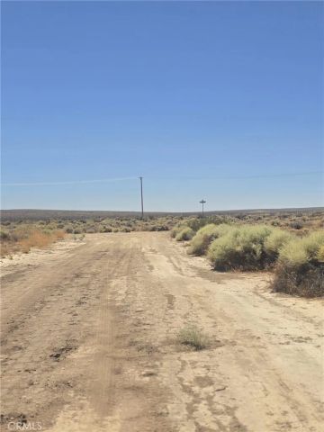 477 Tanbark, California City, CA 93505