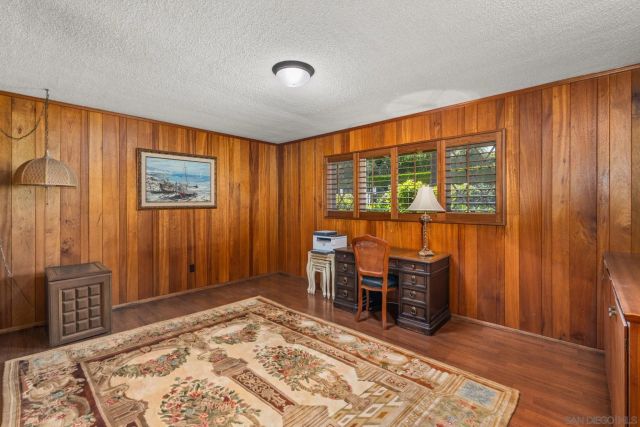 6401 La Jolla Scenic Dr S, La Jolla, CA 92037
